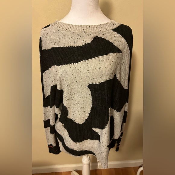 NIC+ZOE Sweaters - NIC+ZOE Black and Grey Sweater